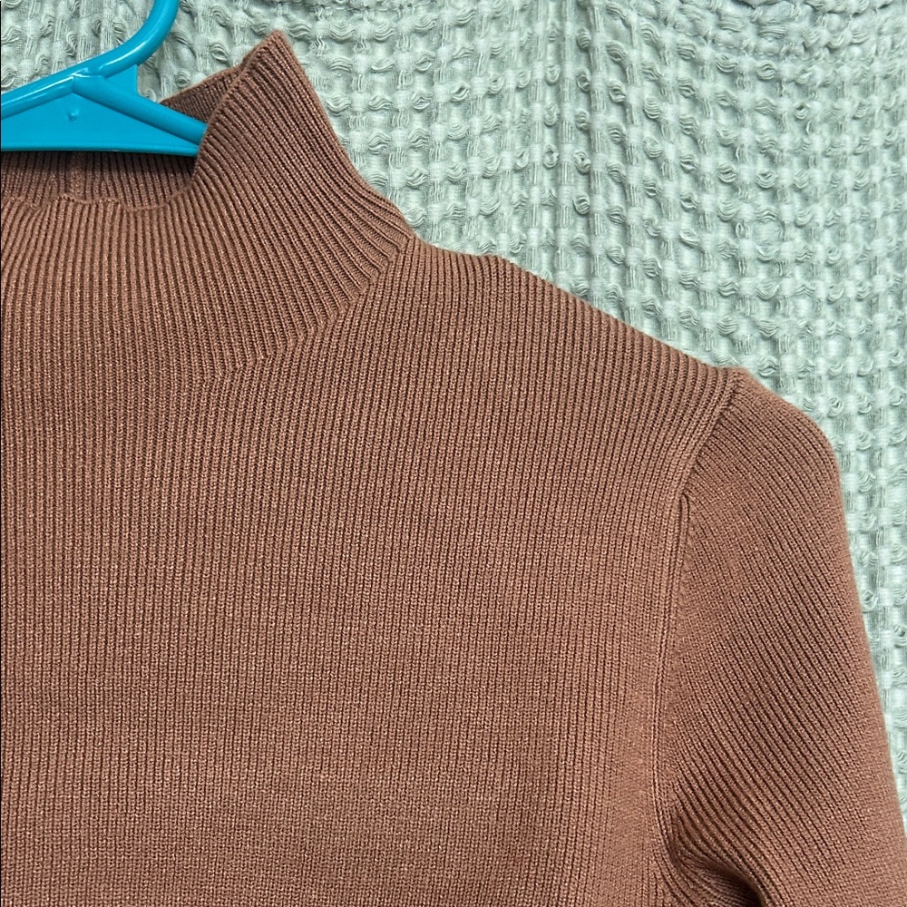 Truth by Republic cropped turtleneck sweater - Picture 2 of 6